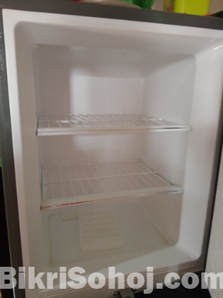 ওয়ালটন ফ্রিজ ১৭৬ লি.